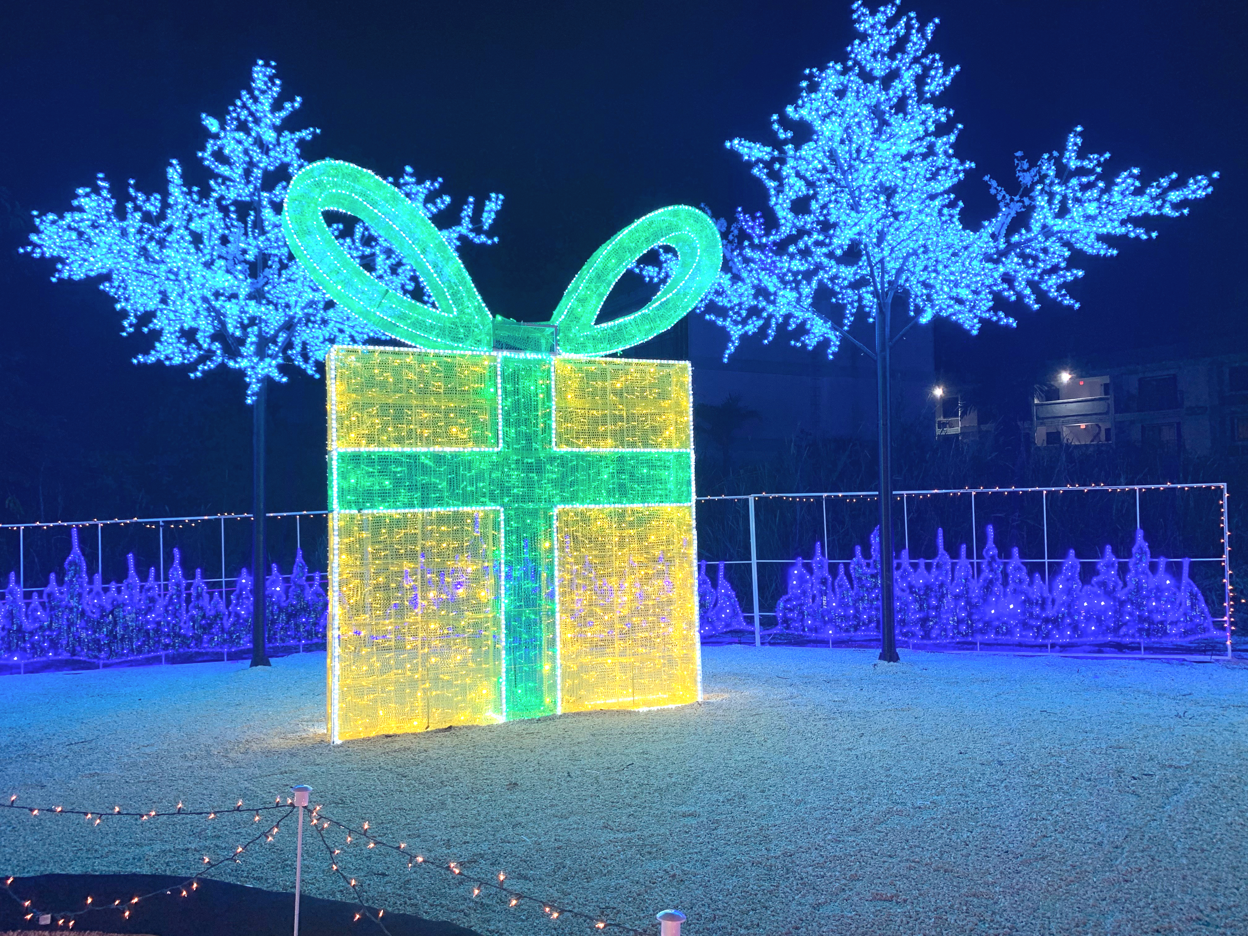 Worlds of Wonder Await2