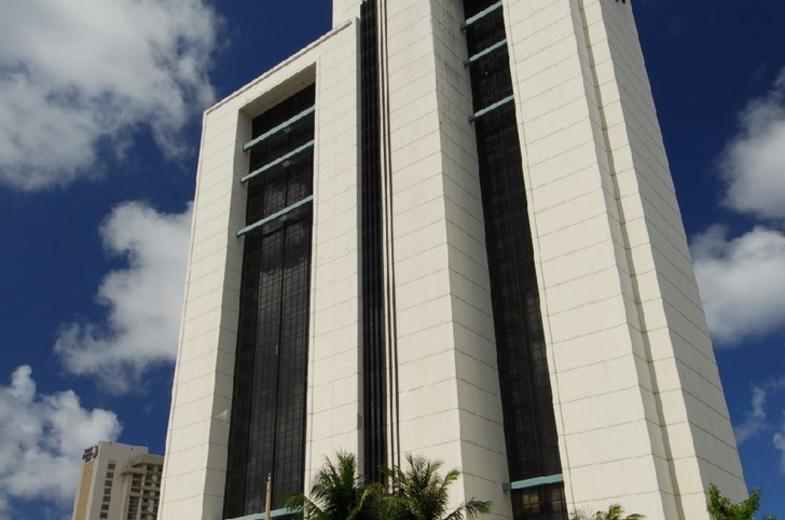 PIC Guam Exterior 01